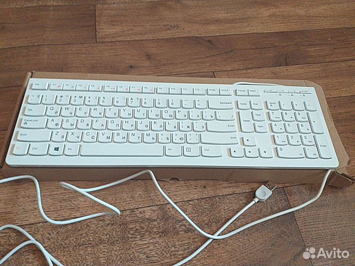 Клавиатура новая в упаковке Ienovo