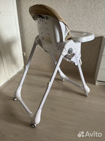 Стул для кормления с чехлом