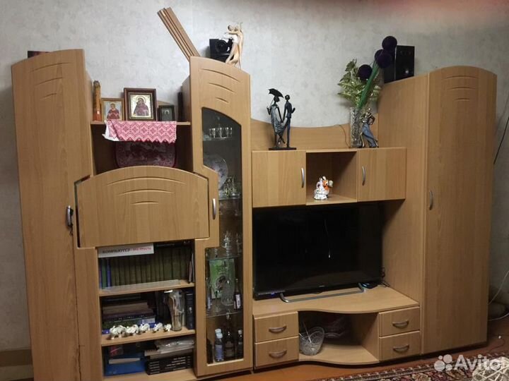 Стенка в гостиную