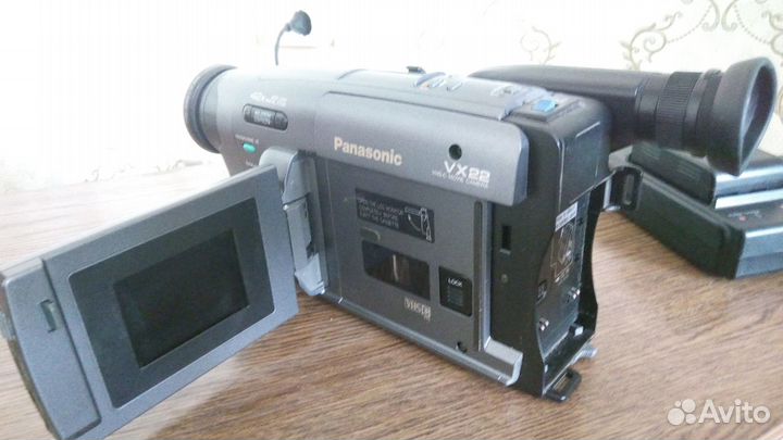 Видеокамера Panasonic VX22