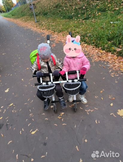 Прогулочная коляска для двойни, погодок