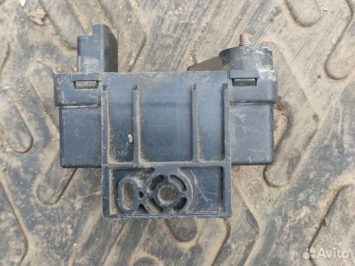 Реле свечей накала Пежо 607