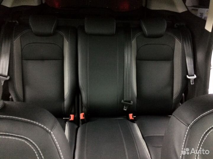 Чехлы на Ford Kuga 2 рестаилинг