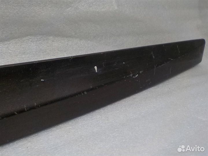 Накладка крышки багажника Hyundai Solaris I 2010