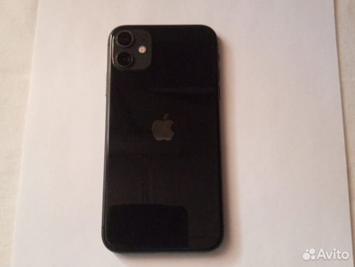 iPhone 11, 64 ГБ