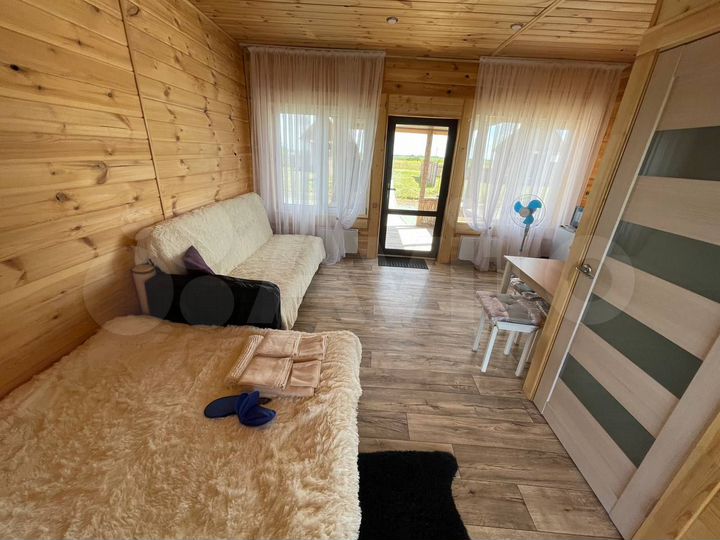 Дом 26 м² на участке 11 га