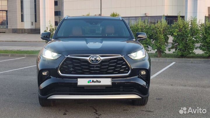 Toyota Highlander 2.5 AT, 2021, 12 000 км