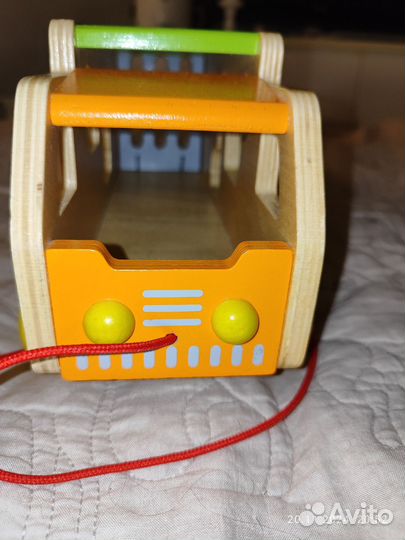 Деревянный сортер-грузовик viga