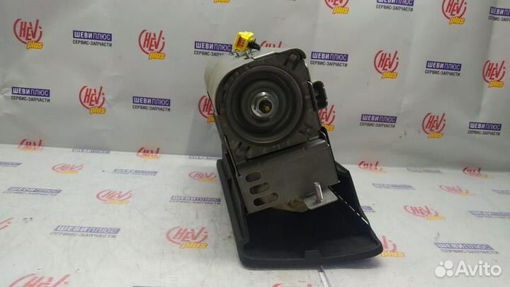 Подушка безопасности фронтальная Hummer H3