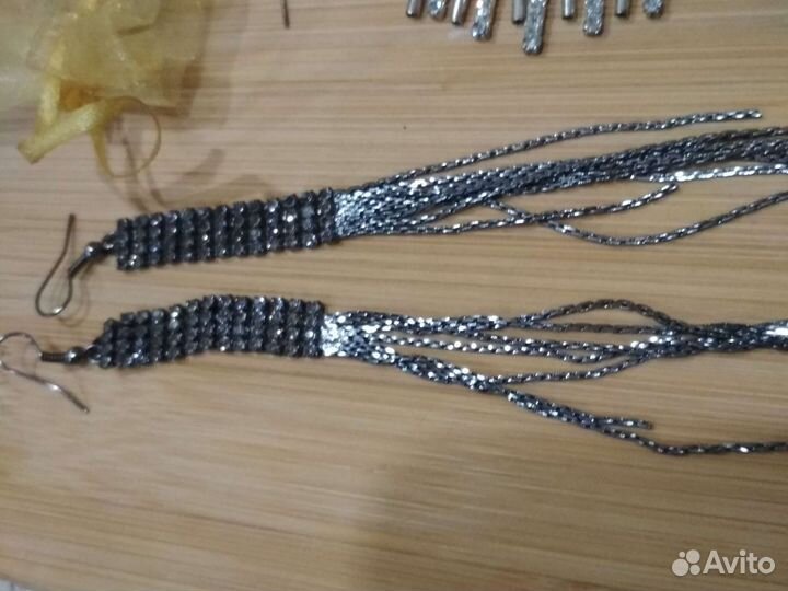 Серьги длинные,бижутерия