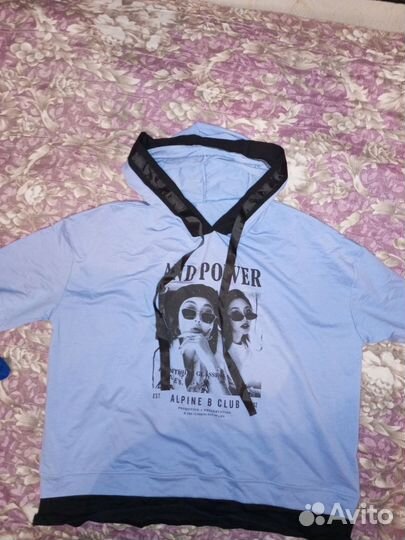 Новые костюмы, блузки, шорты больших размеров