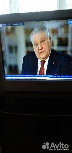 Телевизор Sony диаганаль 72см