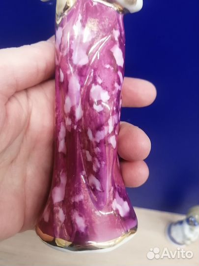 Фарфоровая статуэтка