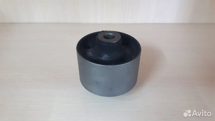 Сайлентблок рычага задний Mitsubishi Outlander