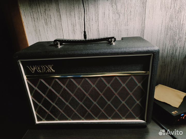 VOX pathfinder 10 комбоусилитель гитарный