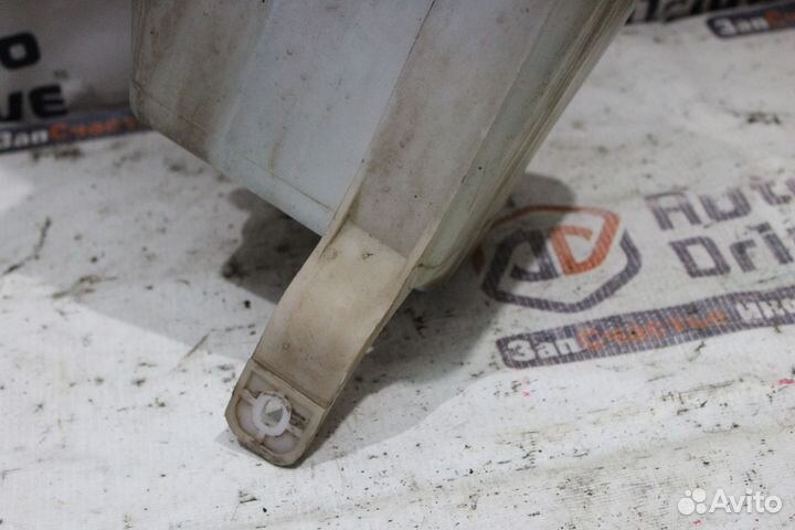 Chevrolet Aveo Т255 хетчбек бачок стеклоомывателя