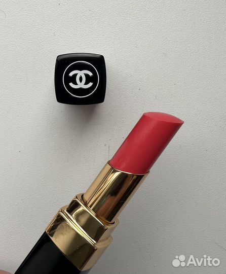 Chanel помада блеск 142 rose emotif