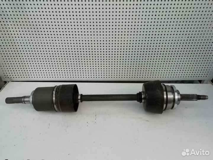 Привод левый 22 шлица Нива Нива Шевроле новый