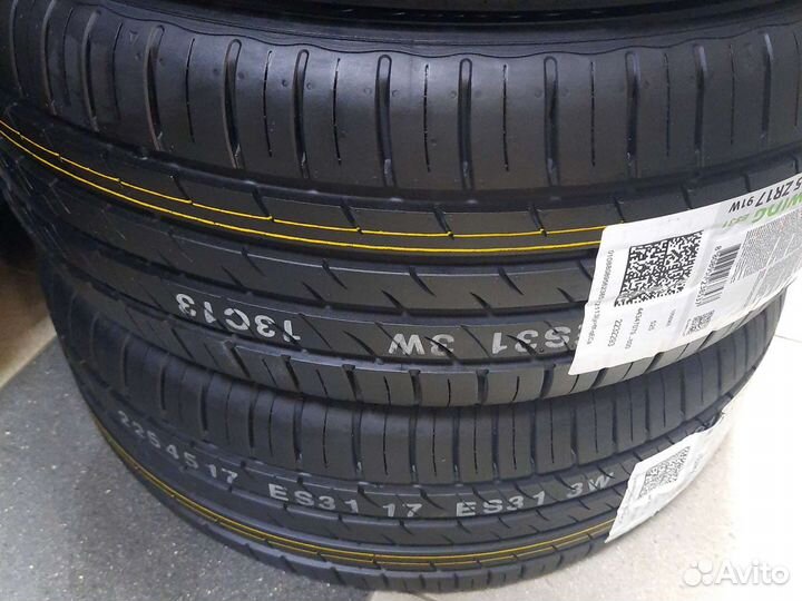 Kumho Ecowing ES31 225/45 R17 94W