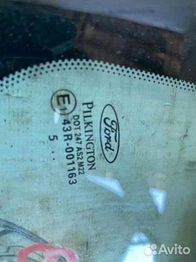 Стекло боковое заднее глухое Ford Fusion