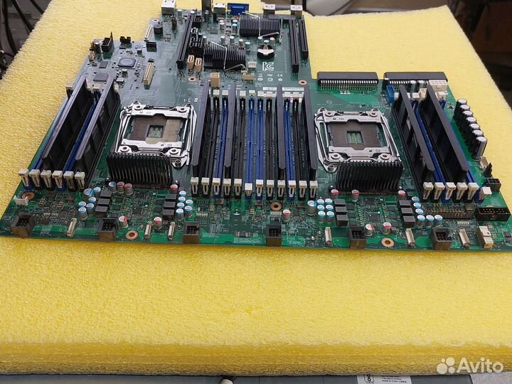 Материнская плата s2600wt