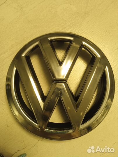 Продам Значок на volkswagen