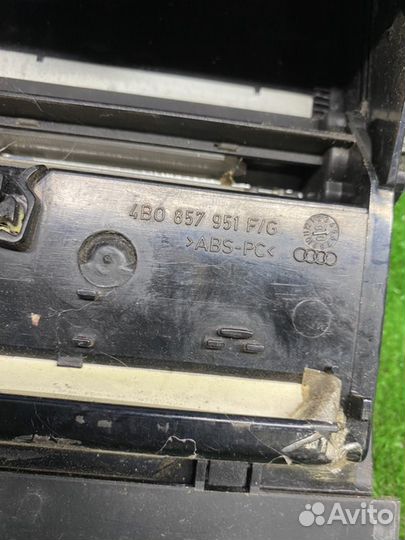 Пепельница Audi A6 C5 2.4 1999