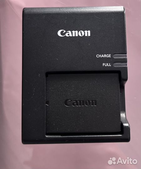 Зеркальный фотоаппарат canon 4000d