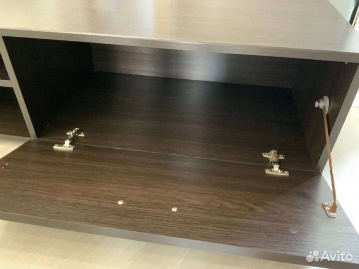 Тумба под телевизор