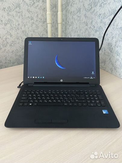 Ноутбук HP 15ay028ur