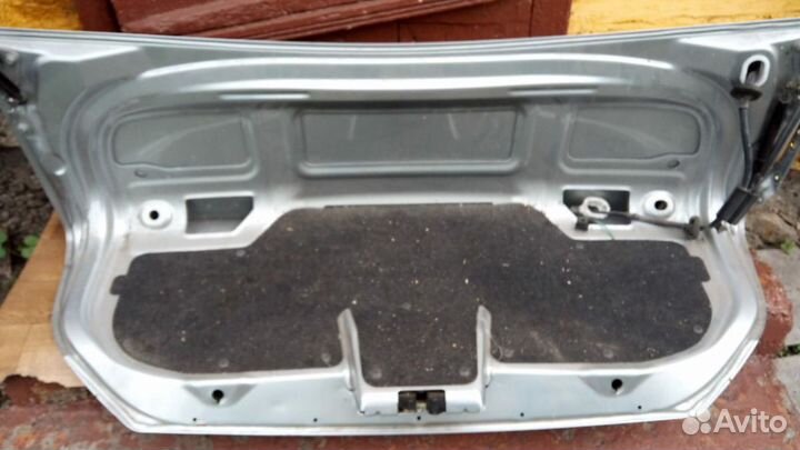 Крышка багажника на Форд Фокус