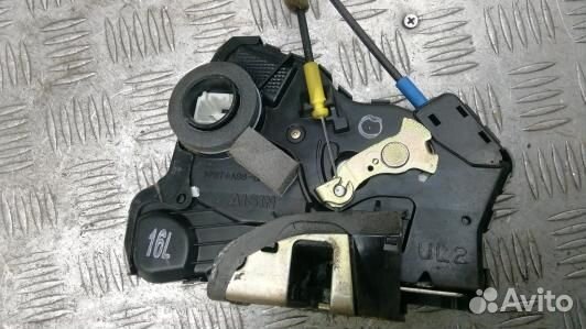 Замок двери передней левой toyota corolla verso 2