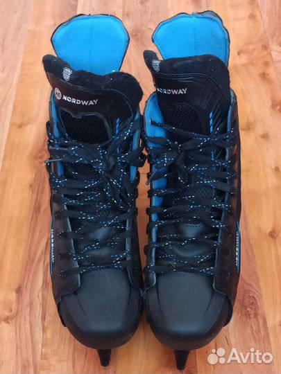 Коньки хоккейные