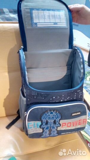 Портфель школьный для мальчика