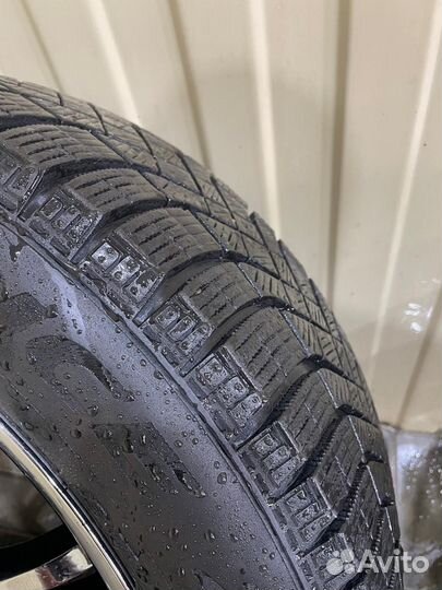 Комплект зимних колес r19