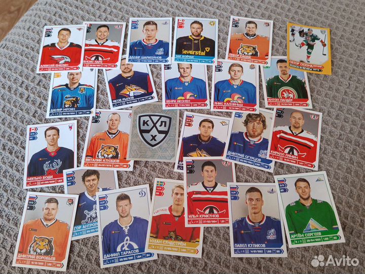 Наклейки кхл.Продам или обменяю