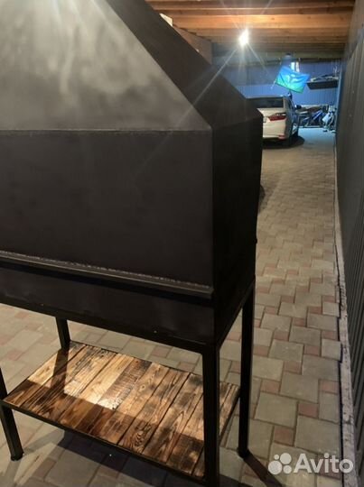 Мангал с крышей