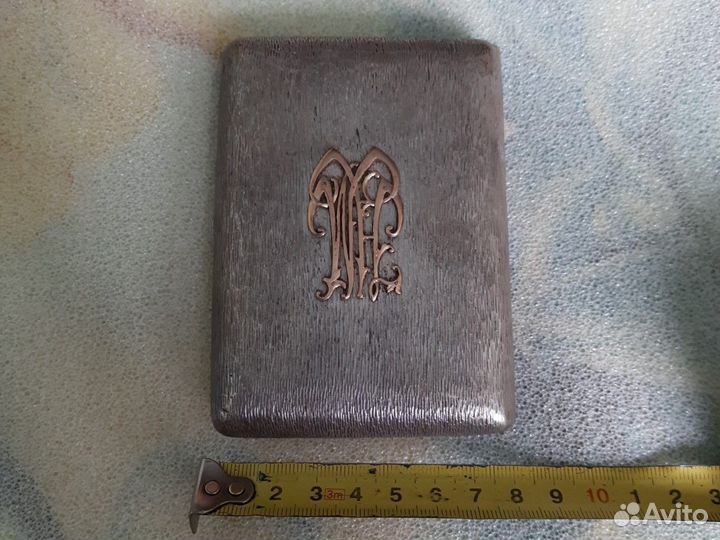 Портсигар серебряный с золотым вензелем. Царизм