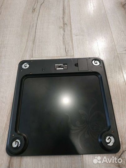 Весы напольные Redmond