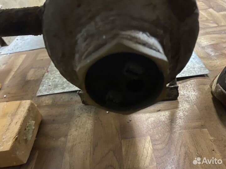 Регистр батареи с цекуляционым нассом и теном 