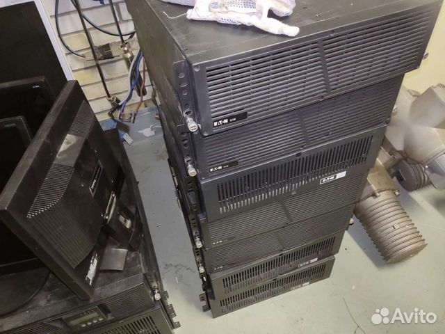 Источник бесперебойного питания Eaton