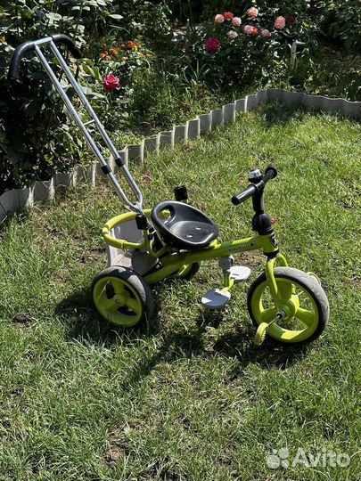 Трехколесный велосипед с родительской ручкой