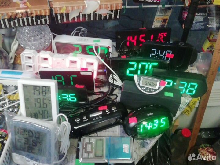 Часы электроника новые