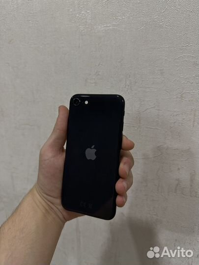 iPhone SE (2020), 64 ГБ