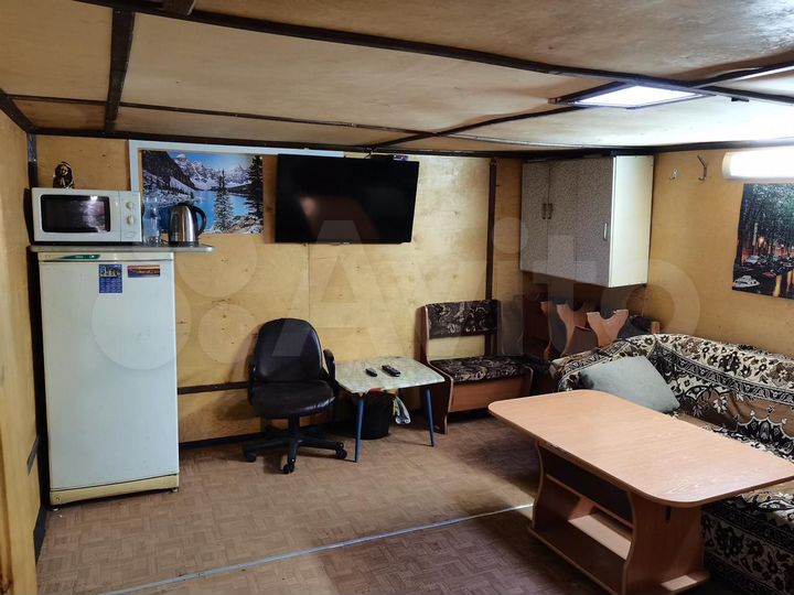 Гараж, > 30 м²