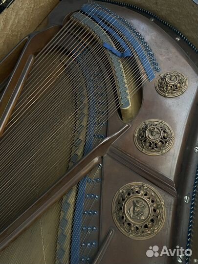 Рояль кабинетный