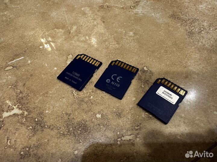 Карта памяти SD Kingston 128 mb Canon пустые