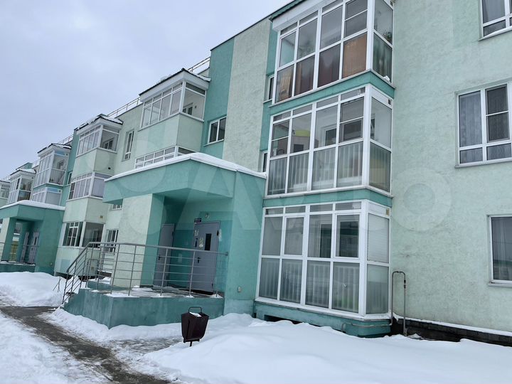 2-к. квартира, 60 м², 3/3 эт.