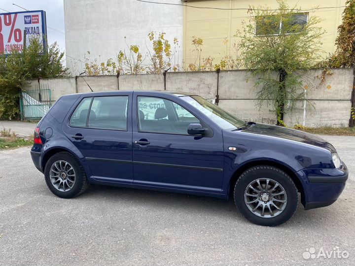 Volkswagen Golf 1.6 МТ, 1998, 200 000 км