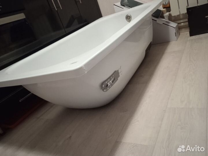 Ванная металлическая 140/70 Donna Vanna